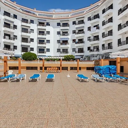 Daire Oceanview Getaway With Pool In Playa La Arena Puerto de Santiago (Tenerife)