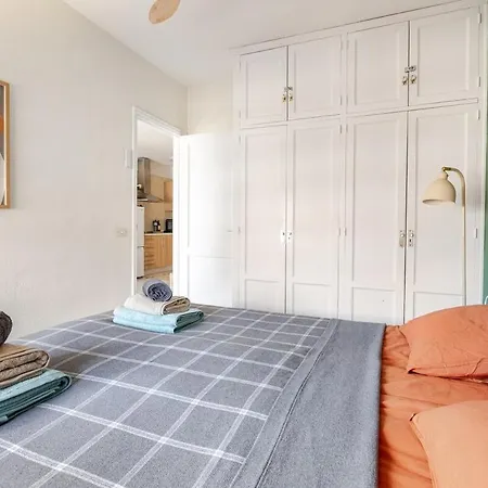 Oceanview Getaway With Pool In Playa La Arena Apartment Puerto de Santiago (Tenerife)