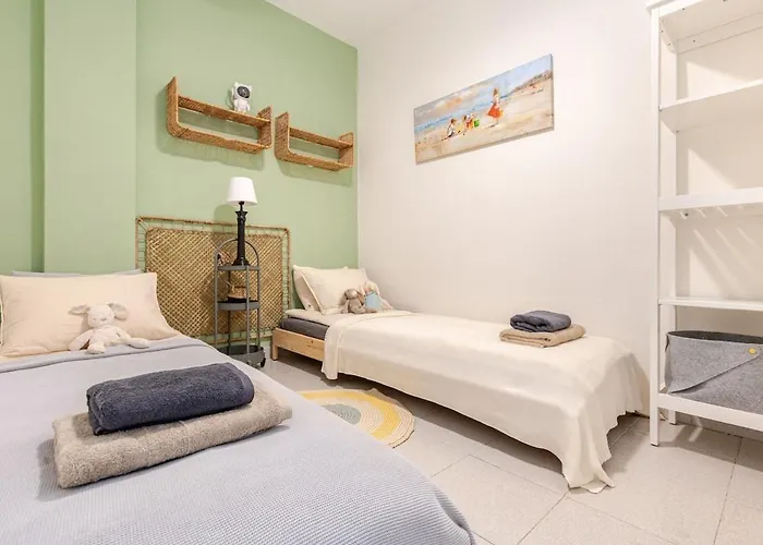 Apartment Oceanview Getaway With Pool In Playa La Arena *