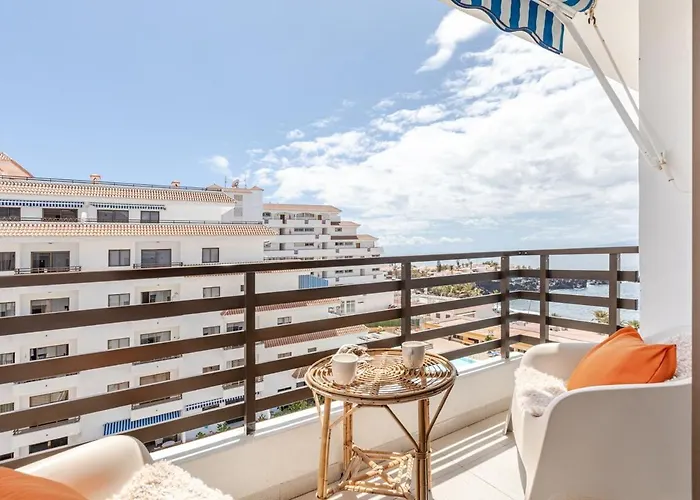 Oceanview Getaway With Pool In Playa La Arena * Puerto de Santiago (Tenerife)