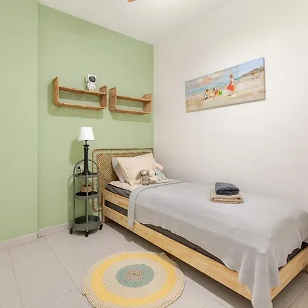 Oceanview Getaway With Pool In Playa La Arena Puerto de Santiago